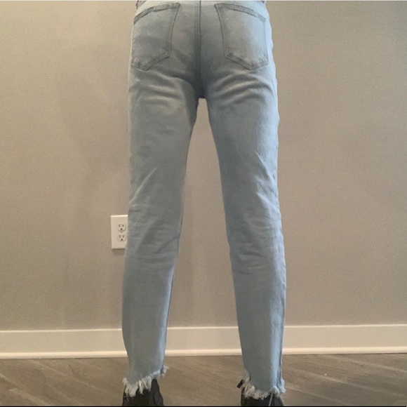 Women’s frayed ankle denim - Picture 3 of 3